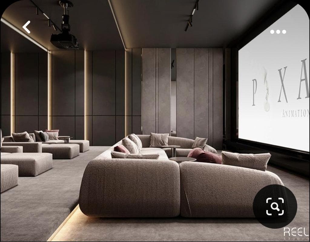 High-End Projection Screen